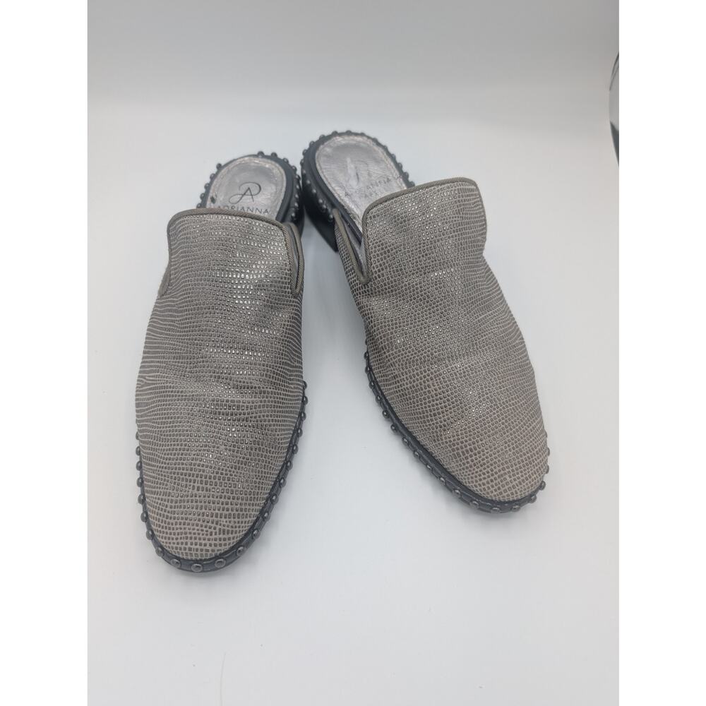 Adrianna Papell Womens Pam Steel Galapagos Slip On Leather Shoe Size 9/39 $99